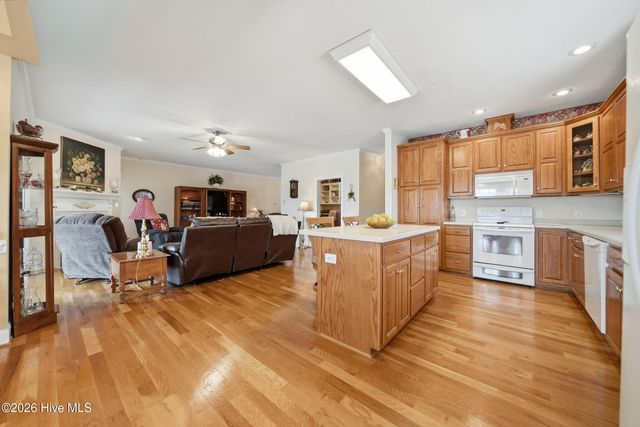 416 Huntington Woods Drive N, Lenoir, NC 28645