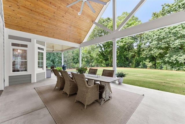 338 Black Road, Cleveland, GA 30528