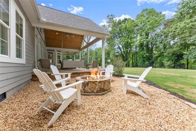 338 Black Road, Cleveland, GA 30528