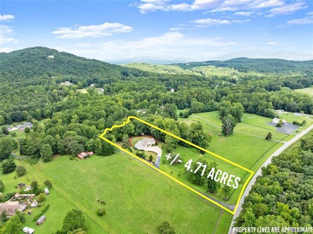 338 Black Road, Cleveland, GA 30528