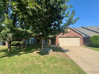 507 N Emerson Street, Jenks, OK 74037