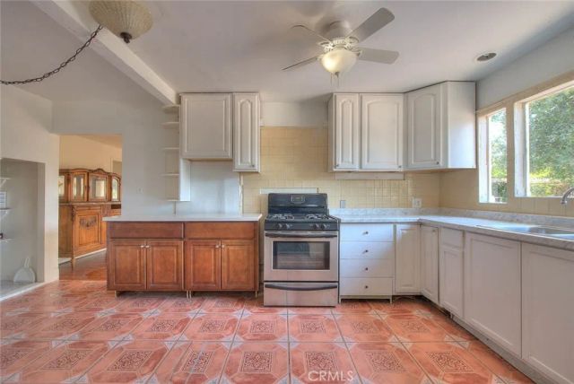 11398 Norton, Chino, CA 91710