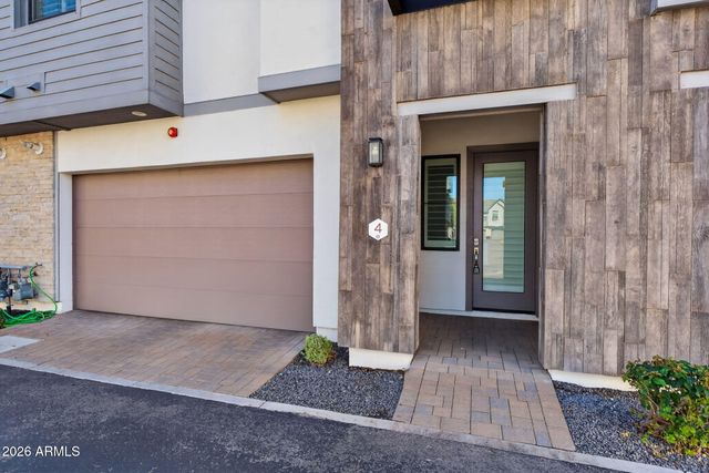 3200 N 39TH Street 4, Phoenix, AZ 85018