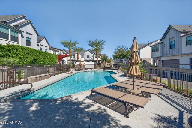 3200 N 39TH Street 4, Phoenix, AZ 85018