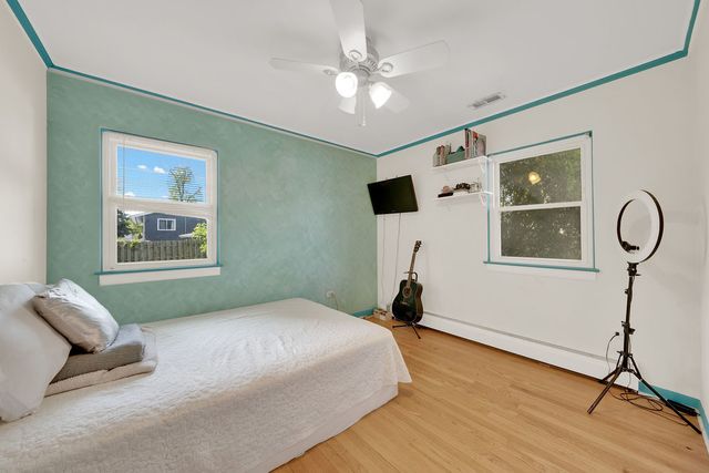 8601 44th Street, Lyons, IL 60534