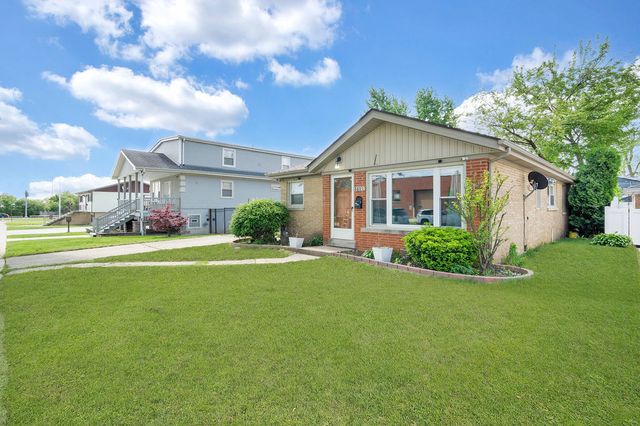 8601 44th Street, Lyons, IL 60534
