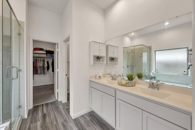 1069 Clearwood Drive, Montgomery, TX 77316