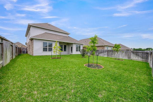 1069 Clearwood Drive, Montgomery, TX 77316