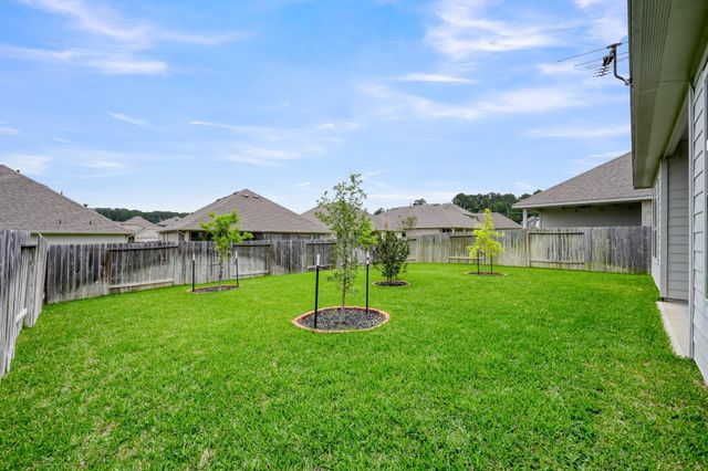 1069 Clearwood Drive, Montgomery, TX 77316