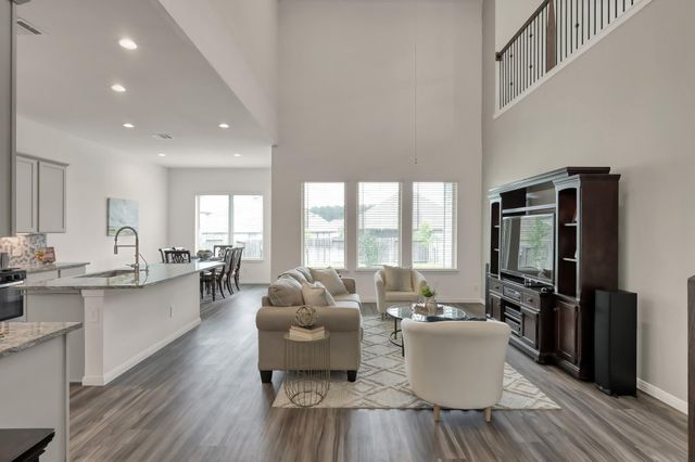 1069 Clearwood Drive, Montgomery, TX 77316