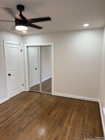 706 Burwood, San Antonio, TX 78213