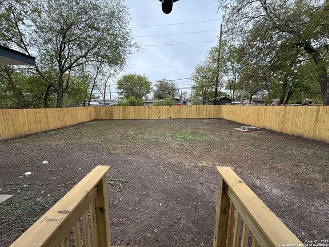 706 Burwood, San Antonio, TX 78213