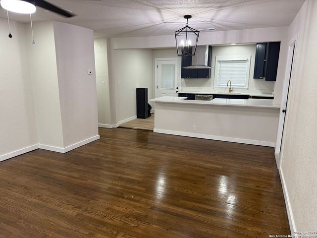 706 Burwood, San Antonio, TX 78213