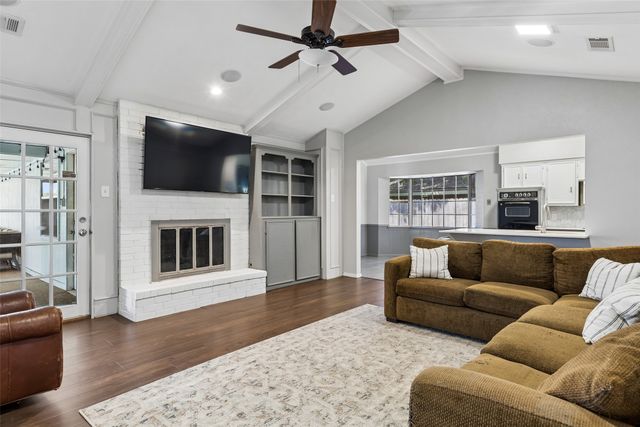 602 Wentworth Drive, Richardson, TX 75081