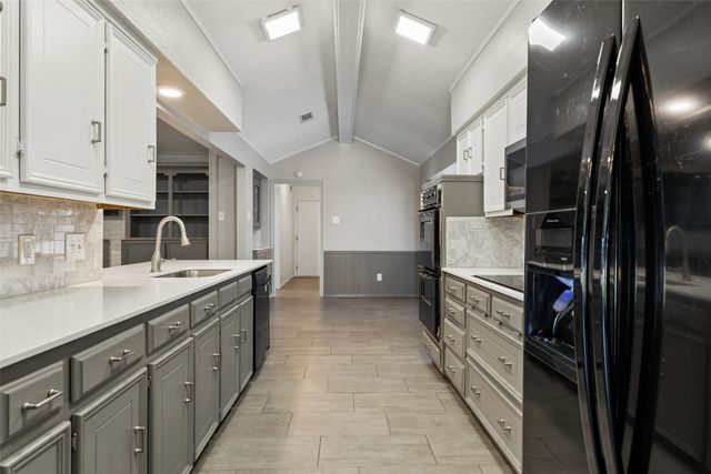 602 Wentworth Drive, Richardson, TX 75081