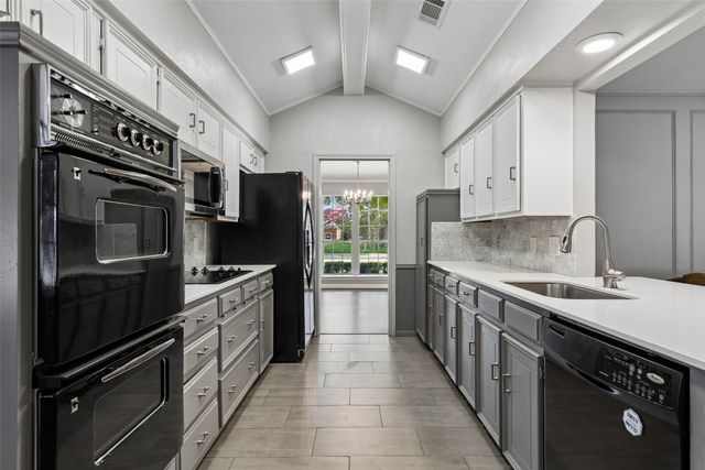 602 Wentworth Drive, Richardson, TX 75081