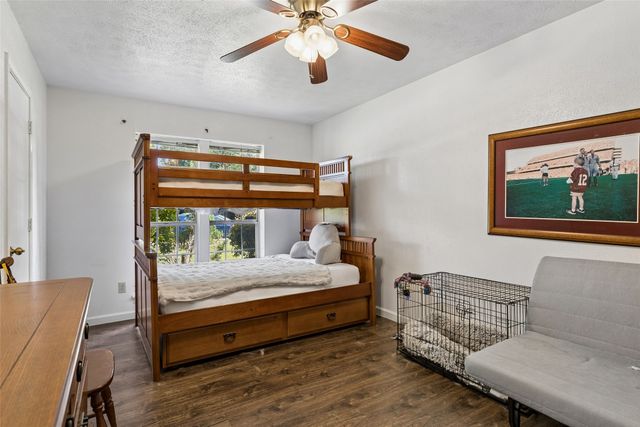 602 Wentworth Drive, Richardson, TX 75081