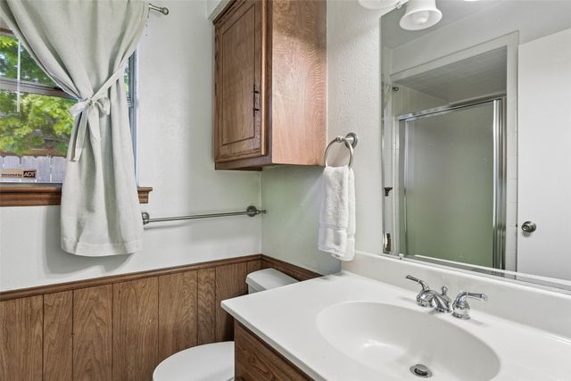 602 Wentworth Drive, Richardson, TX 75081
