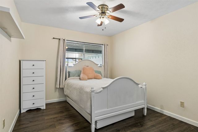 602 Wentworth Drive, Richardson, TX 75081