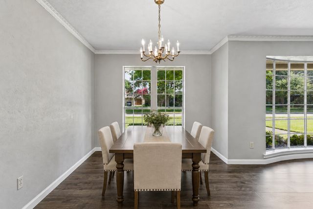 602 Wentworth Drive, Richardson, TX 75081