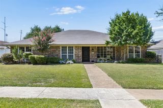 602 Wentworth Drive, Richardson, TX 75081