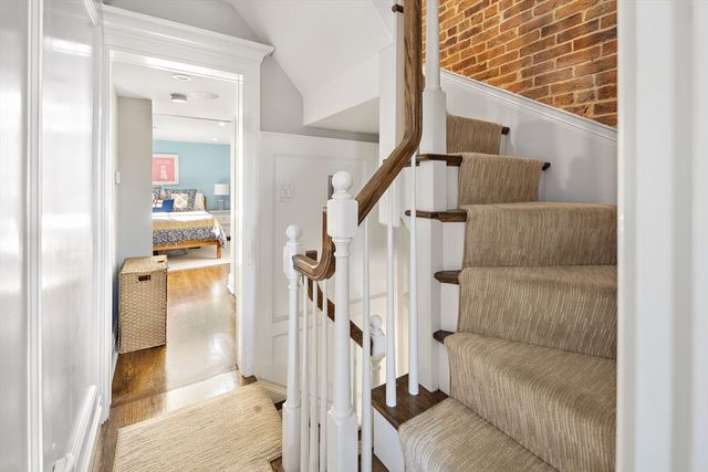 4 Mount Vernon St PH, Boston, MA 02129