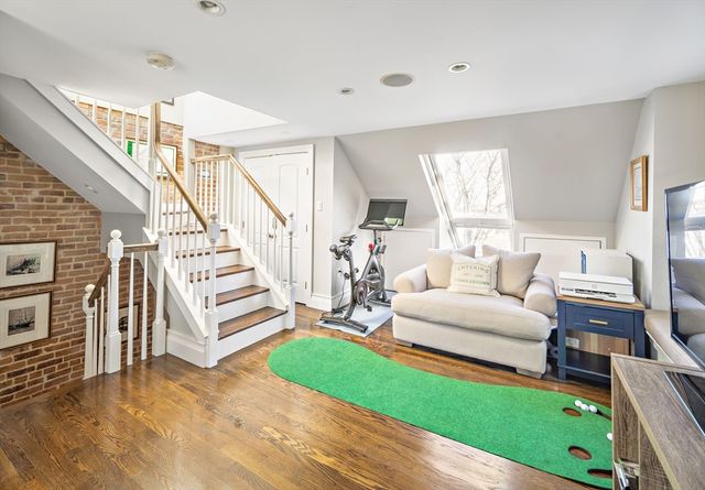 4 Mount Vernon St PH, Boston, MA 02129