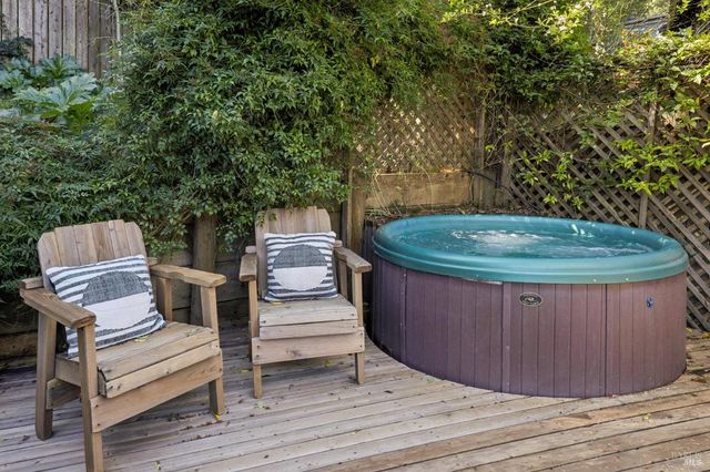 51 Tamalpais Rd, Fairfax, CA 94930