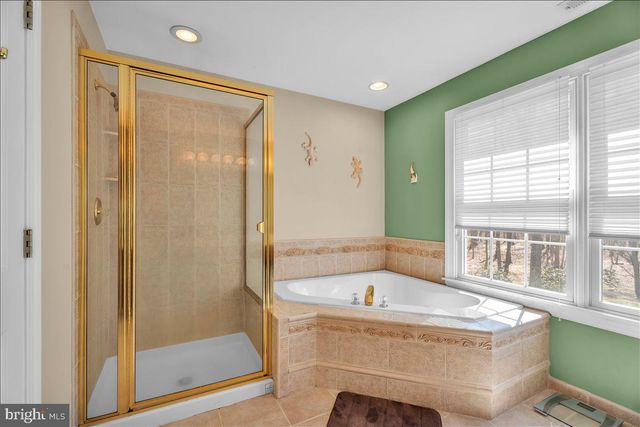 143 RUSSELL AVE, Sicklerville, NJ 08081