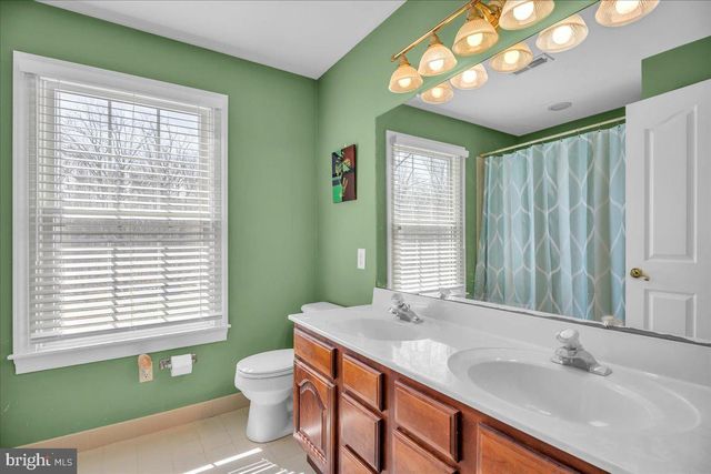 143 RUSSELL AVE, Sicklerville, NJ 08081