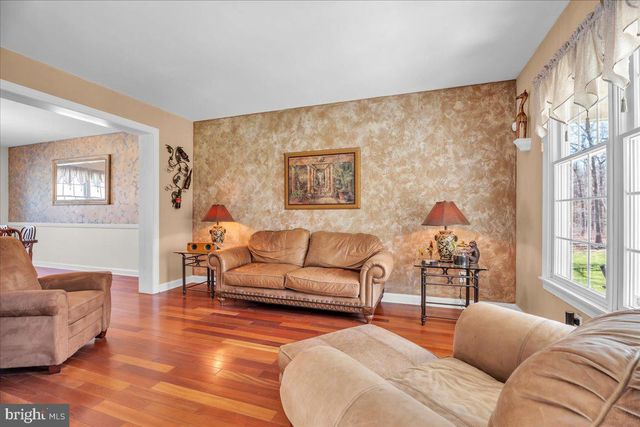 143 RUSSELL AVE, Sicklerville, NJ 08081