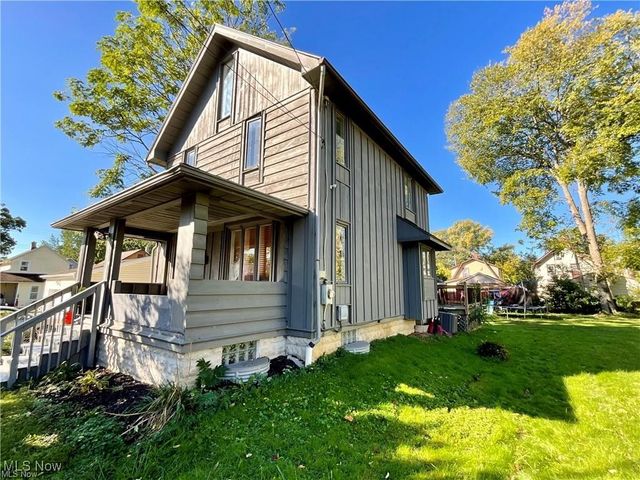 2236 SW 24th Street, Akron, OH 44314