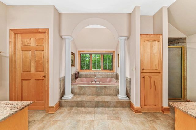 19250 Hayden COURT, Brookfield, WI 53045