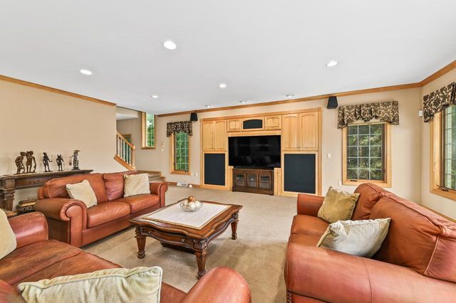 19250 Hayden COURT, Brookfield, WI 53045