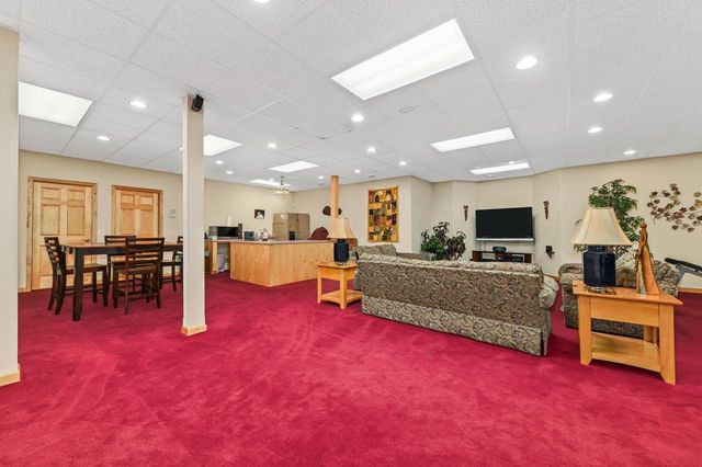 19250 Hayden COURT, Brookfield, WI 53045