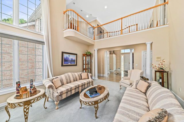 19250 Hayden COURT, Brookfield, WI 53045