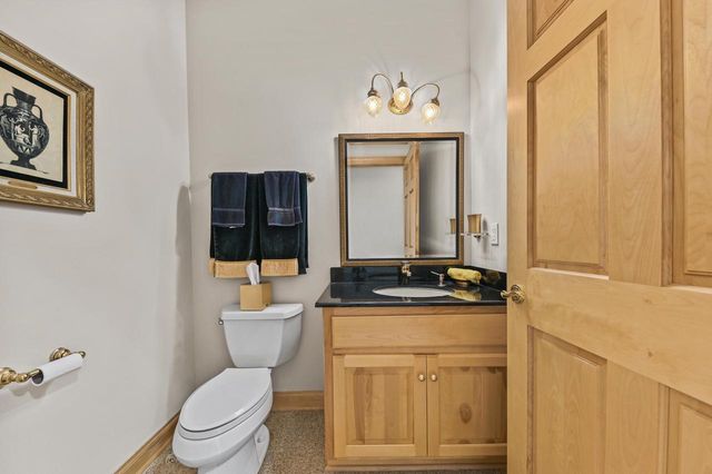 19250 Hayden COURT, Brookfield, WI 53045