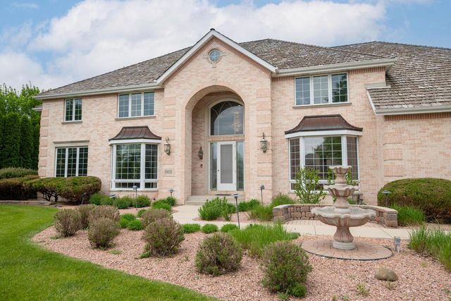 19250 Hayden COURT, Brookfield, WI 53045