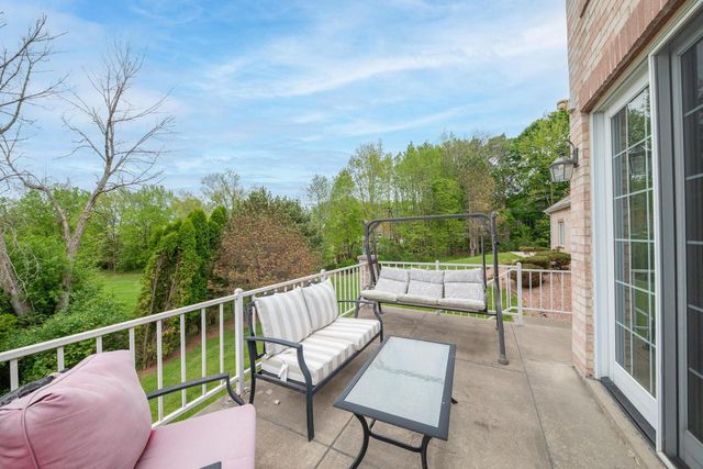 19250 Hayden COURT, Brookfield, WI 53045