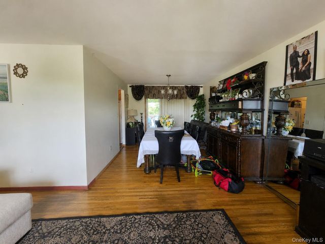 14 Rock Drive, Valley Cottage, NY 10989
