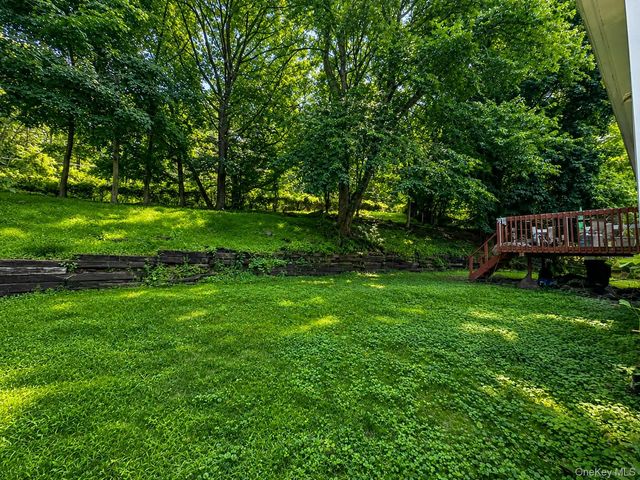 14 Rock Drive, Valley Cottage, NY 10989