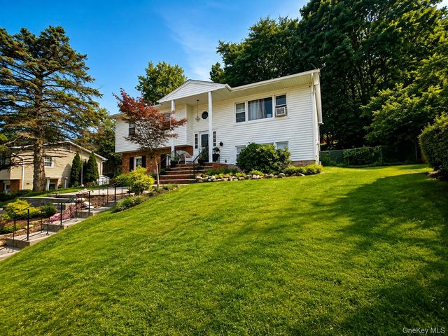 14 Rock Drive, Valley Cottage, NY 10989