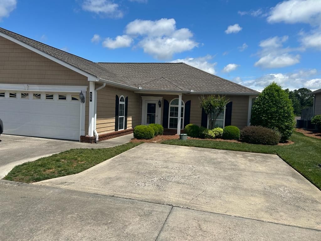 1902 Middle Summit Drive, Dalton, GA 30721