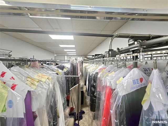 453 Palisade Avenue, Cliffside Park, NJ 07010