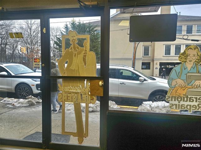 453 Palisade Avenue, Cliffside Park, NJ 07010