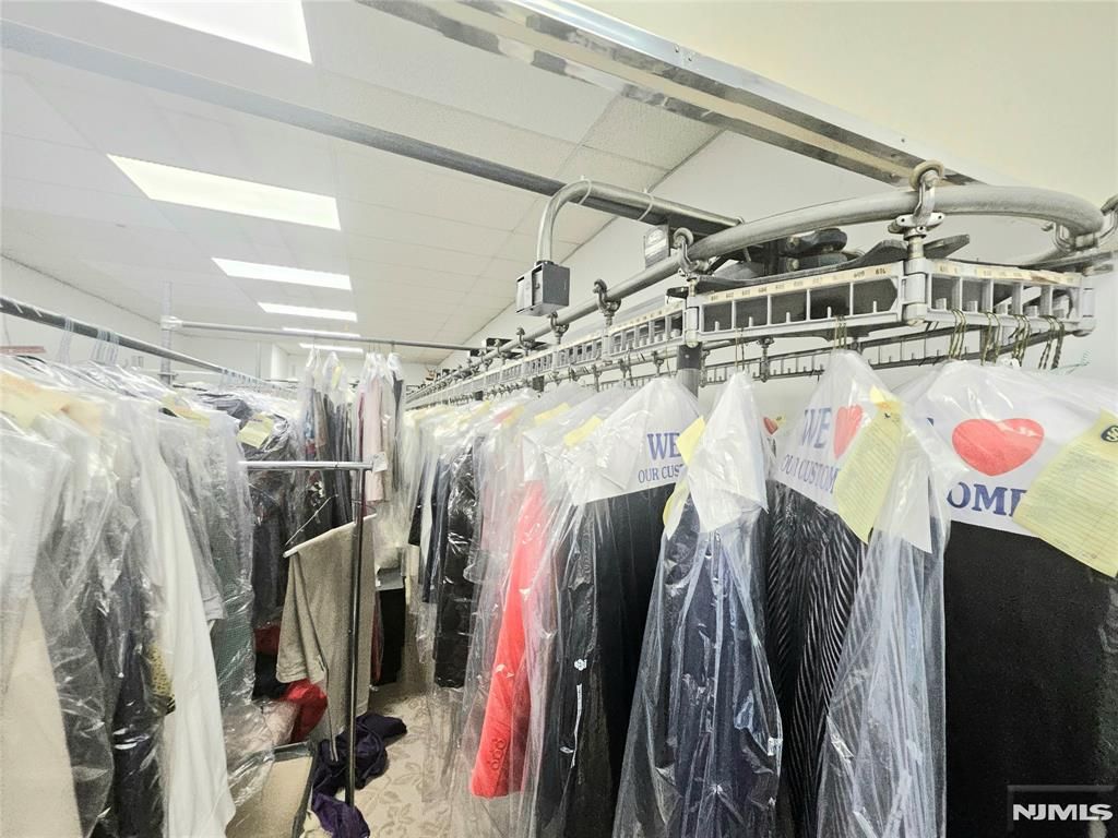 453 Palisade Avenue, Cliffside Park, NJ 07010