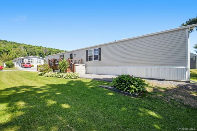 12 Hidden Valley Drive, Middletown, NY 10941