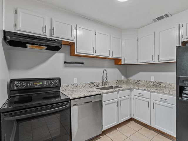 868 Tamarack Avenue, Tallahassee, FL 32303