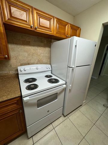 151 NW 164th St, Miami, FL 33169