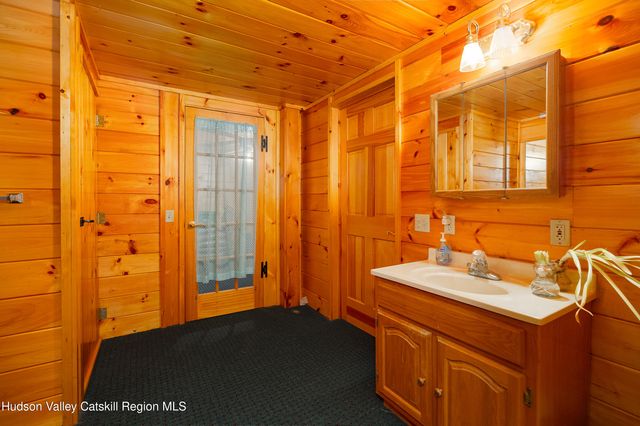 297 Turkey Hill Road, Clermont, NY 12571